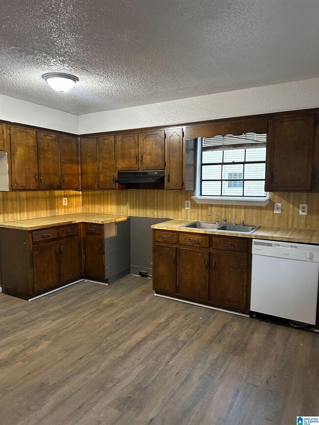 Photo - 1715 6th Pl Cir NW