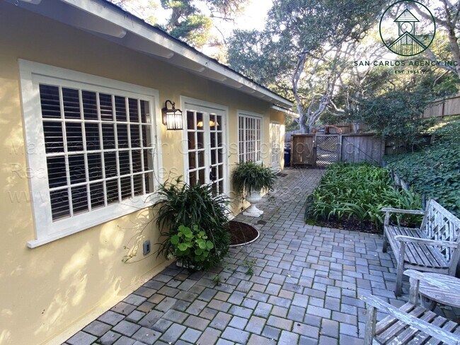 Photo - Adorable, Private Cottage in Jack's Peak