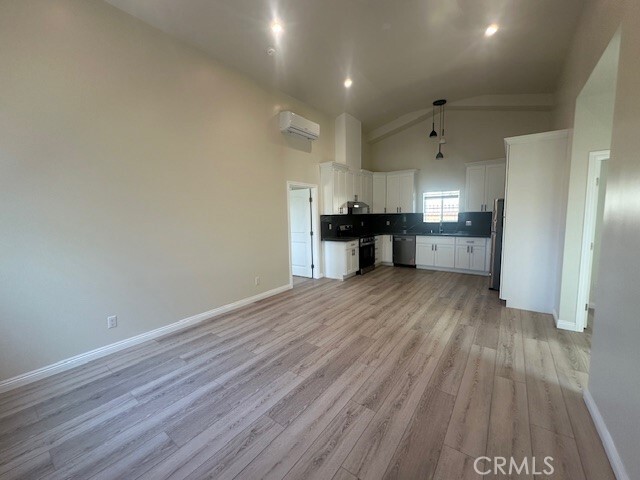 Photo - 24302 Darrin Dr