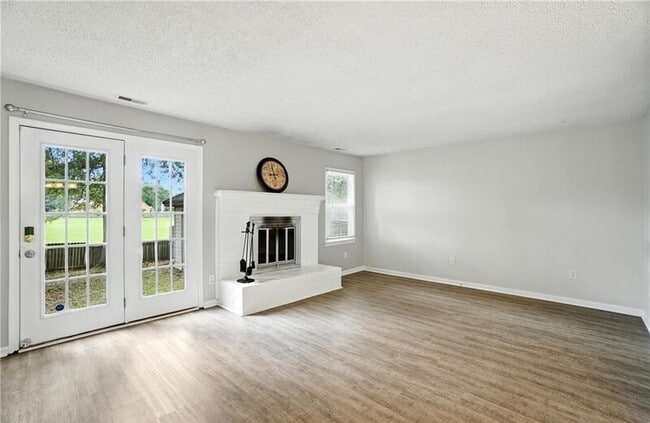 Photo - 2333 Meadows Landing