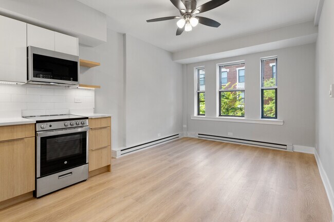Photo - 1634 W Howard St Unit 205