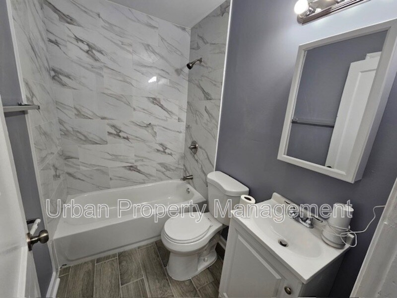Photo - 1149 Merchant St