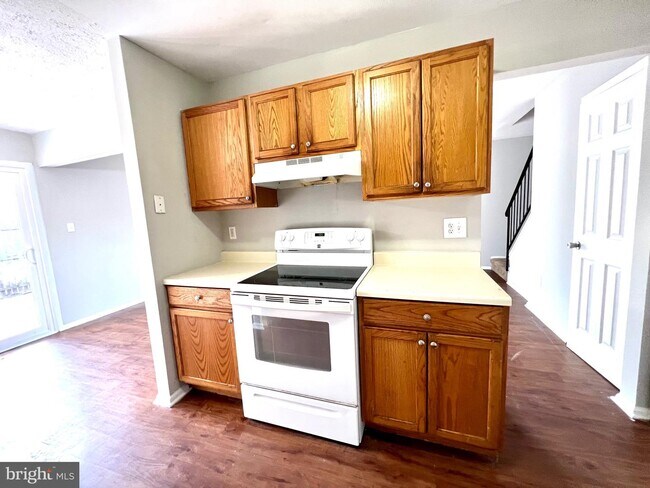 Photo - 14 Lennox Ct