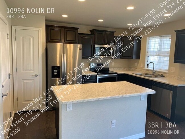 Photo - 10996 Nolin Dr