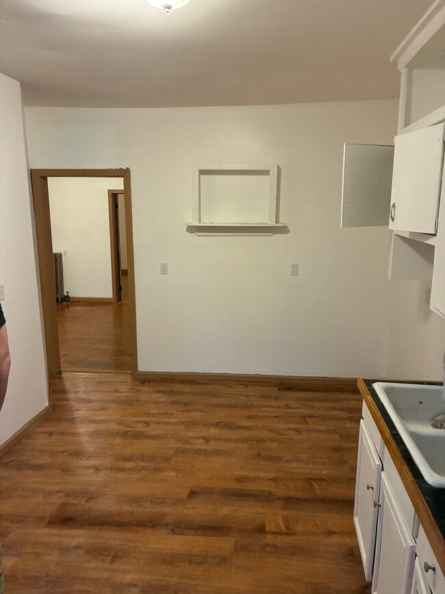 Building Photo - 181 W Housatonic St Unit A