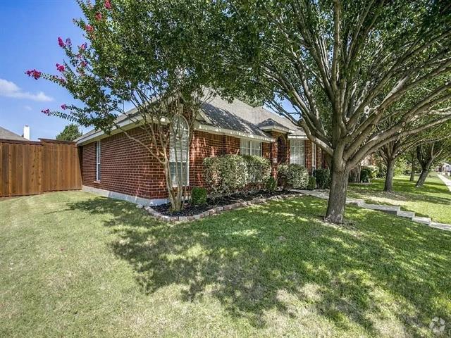 Building Photo - 1509 Landsford Dr Rental