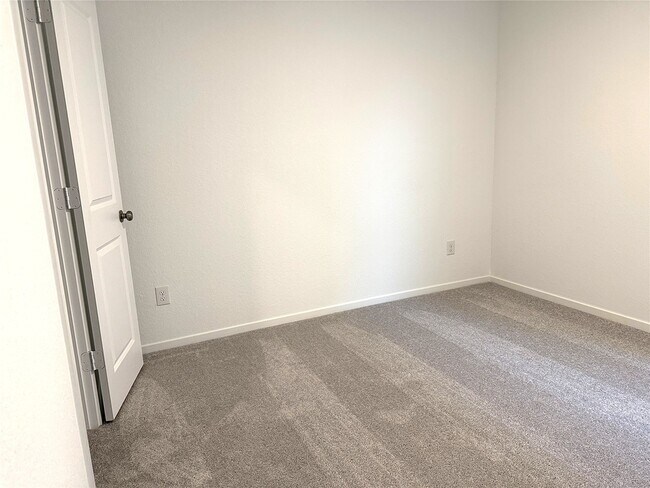 Photo - 1511 Crowson Rdg