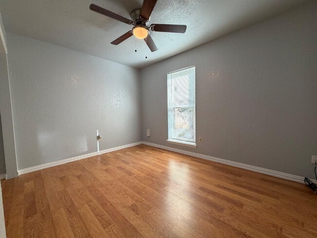 Photo - 9505 Detroit Ave