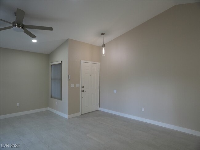 Photo - 8221 James Grayson Dr