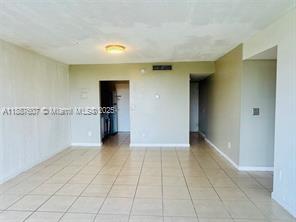 Photo - 2000 NE 135th St