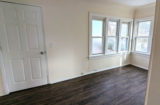 Photo - 712 Catherine Ave