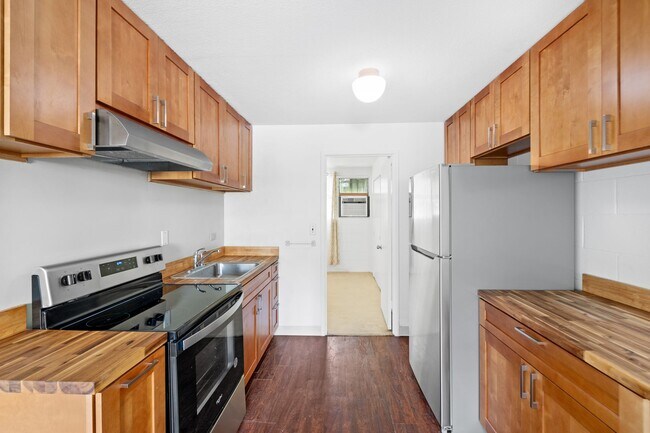 Photo - Pualei Cir 1 Bedroom 1 Bath 1 Pkg Unit 103