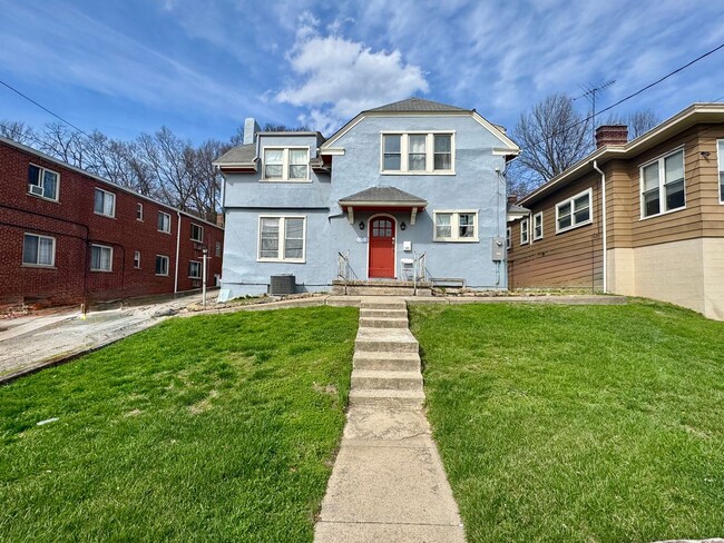 Photo - 6 bed/2 bath on Probasco St., Mins. from UC for Only $700/pp ($4200/mo)!