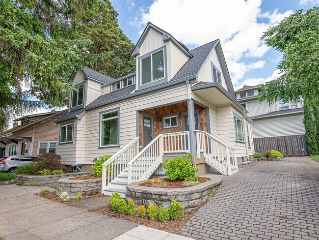 Photo - Charming, remodeled 1-bdrm/1-bath vintage ... Unidad NE Everett - 2633