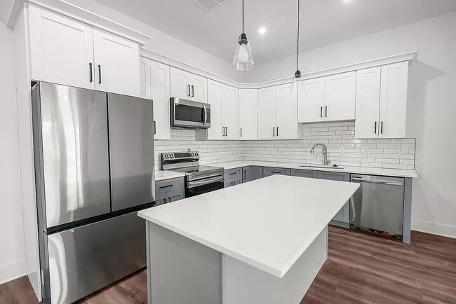 Photo - 4318 Woods St