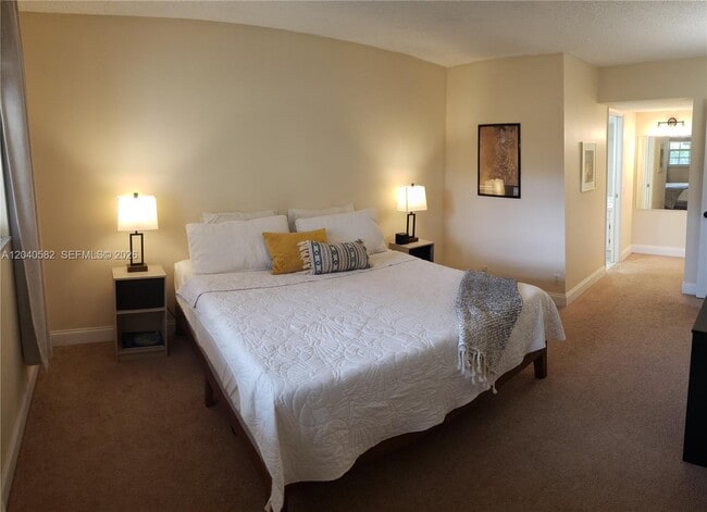 Photo - 550 Oaks Ln Unidad 202