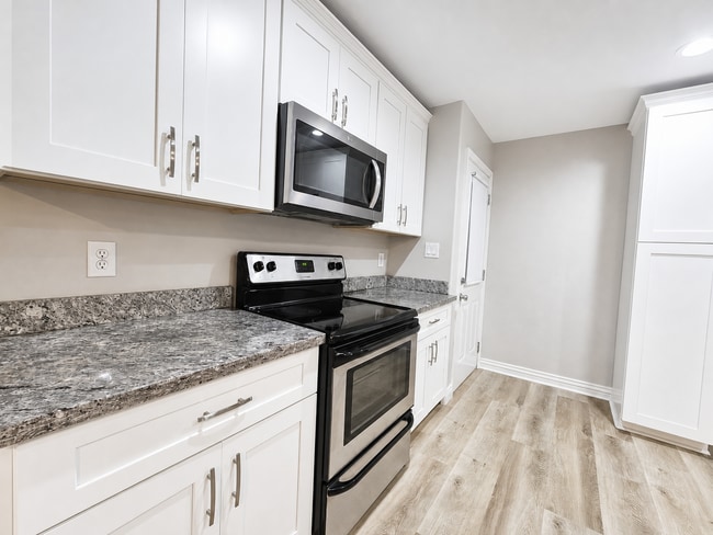 Photo - 5208 S 11th Ave Unidad 5208