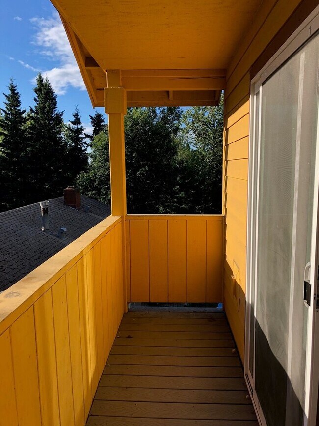 Photo - 3 Bedroom Townhouse near Midtown!