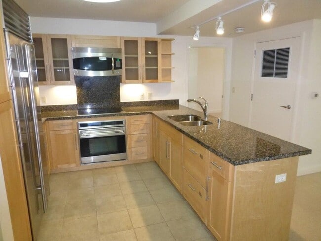 Photo - Keola Lai Condo - 2 bedrooms, 2 baths, 2 parking - Avail now!