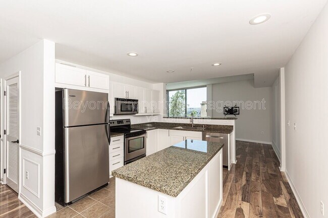 Photo - 253 Tenth Avenue Unit 525
