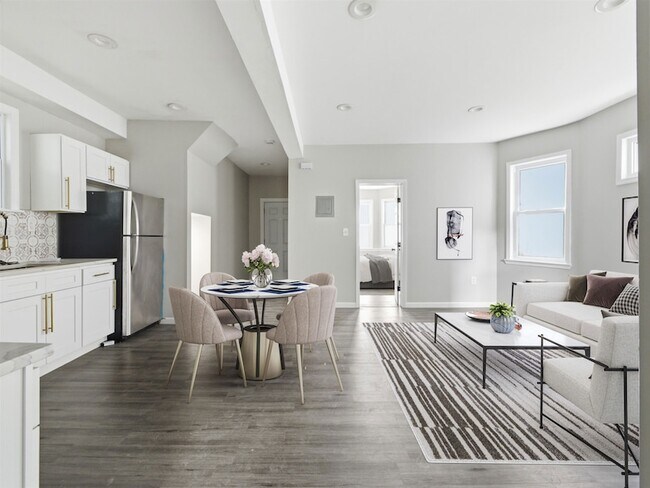 Photo - 23 Bayview Ave