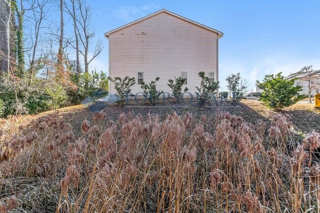 Photo - Spacious 3-Bed / 2.5-Bath Townhome with Open Floor Plan & Assigned Parking – Convenient to Downto...