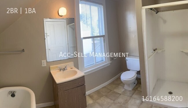 Photo - 847 Bridge St NW Unidad 2