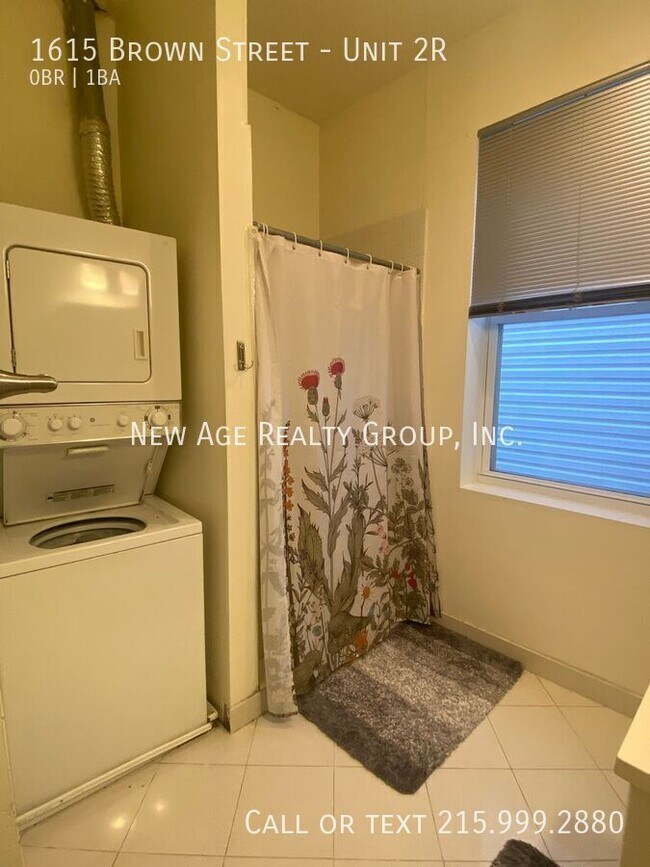 Photo - 1615 Brown St Unit 2R