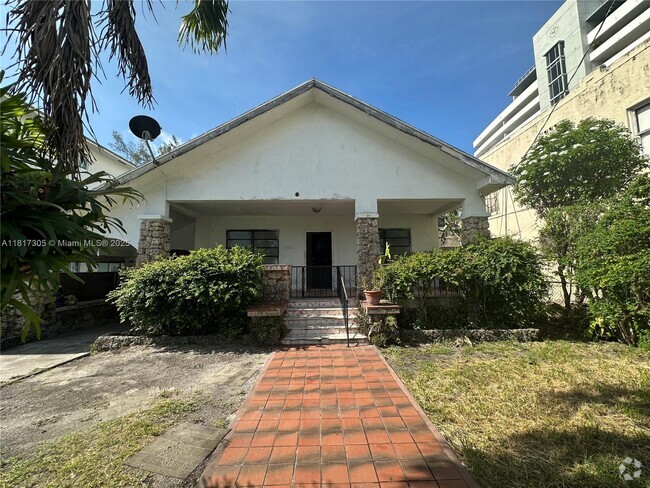 Building Photo - 566 NW 1st St Rental