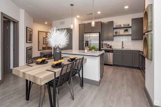 2HAB, 2BA - Lyrical - 1.098 ft² - Comedor - Mandolin at Stream Valley