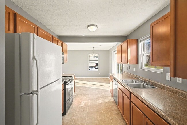 Photo - 8131 Grove Berry Dr