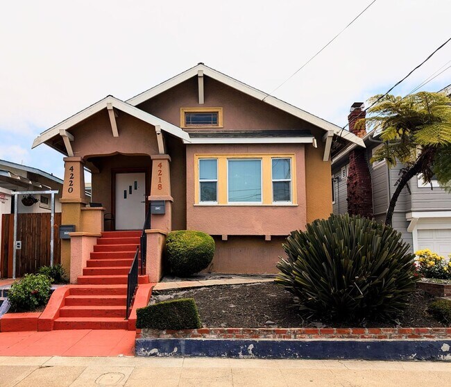 Building Photo - Market St. Duplex Unit 4218