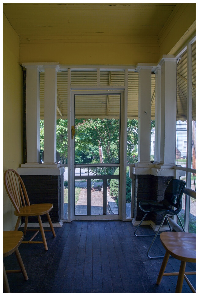 Photo - 1115 State St