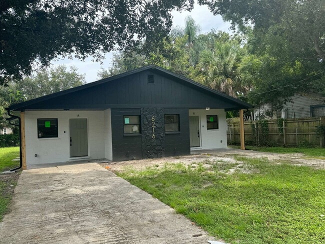 Building Photo - 6214 S Martindale Ave Unit B Rental