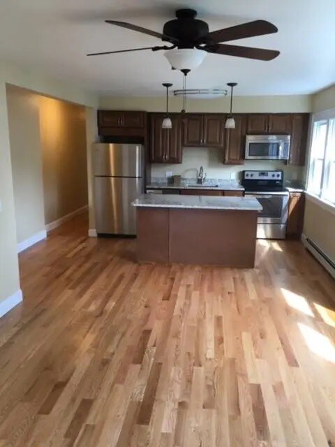Building Photo - 902 Tulip St Rental