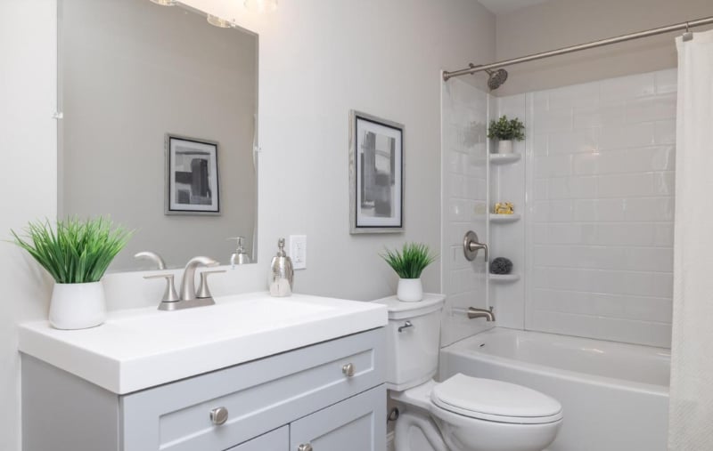 Photo - 209 W Edgewater Way