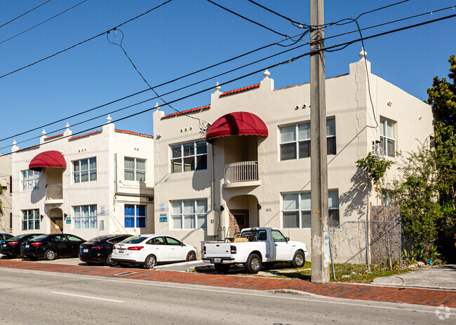 Photo - 1521 SW 7 Street Apartments