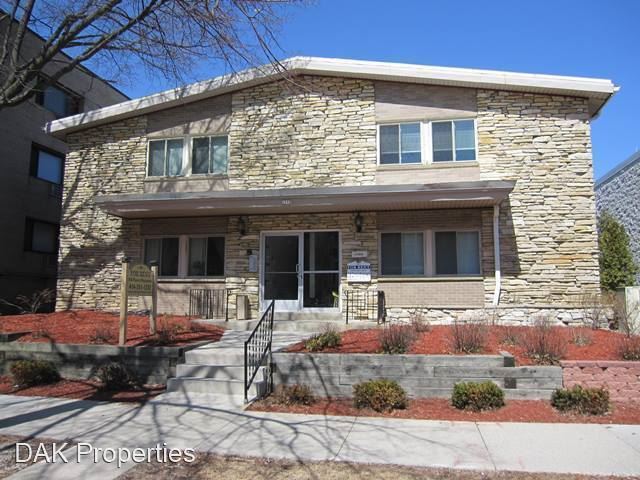 Photo - 1112 E Knapp St