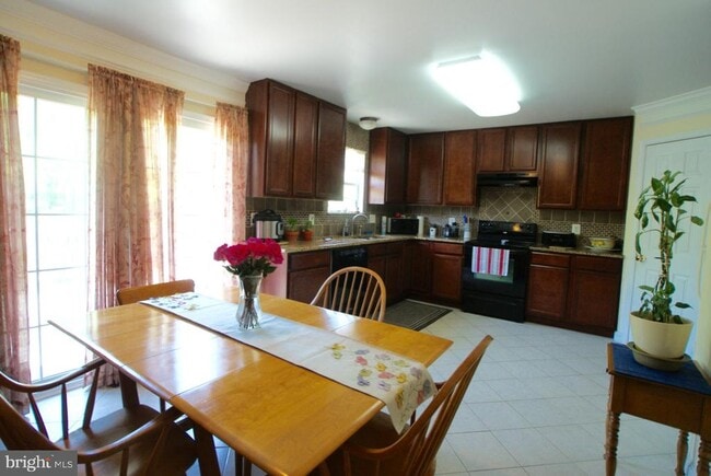 Photo - 104 Eastside Ln