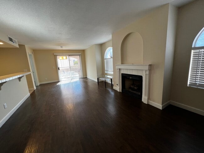 Building Photo - 7570 W Flamingo Rd Unit 151