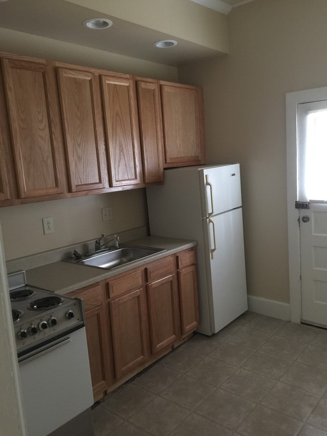 Photo - 149 Keyes Ave Unidad 2