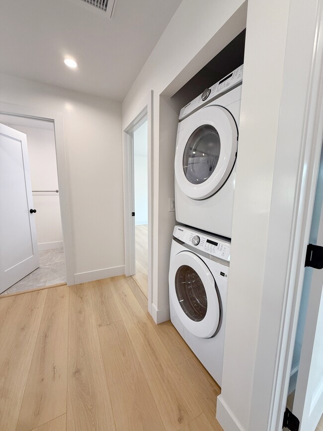 Photo - 129 N Vendome St