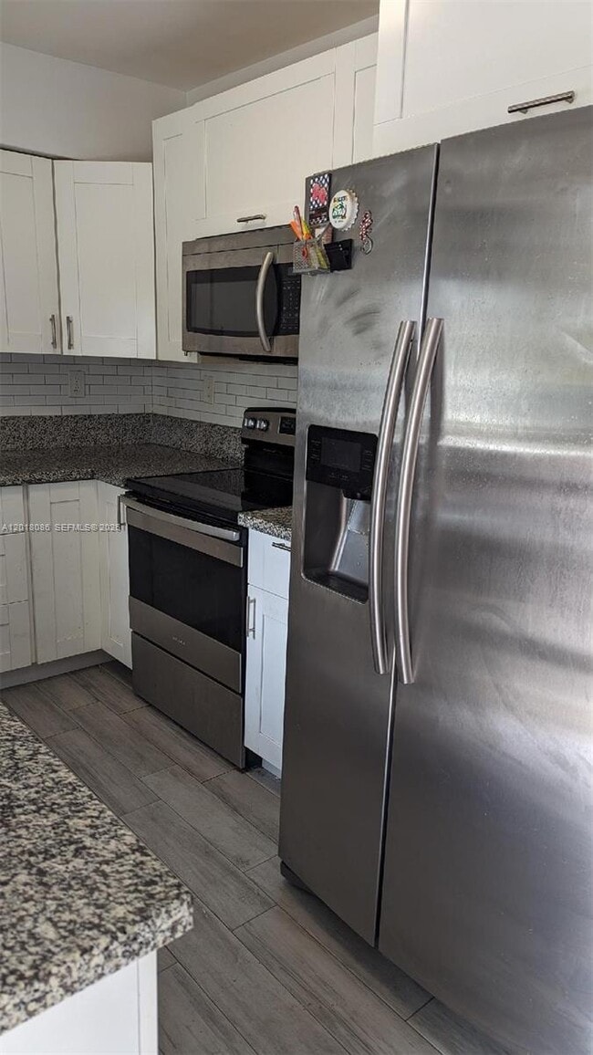 Photo - 1544 Arthur St Unit 4