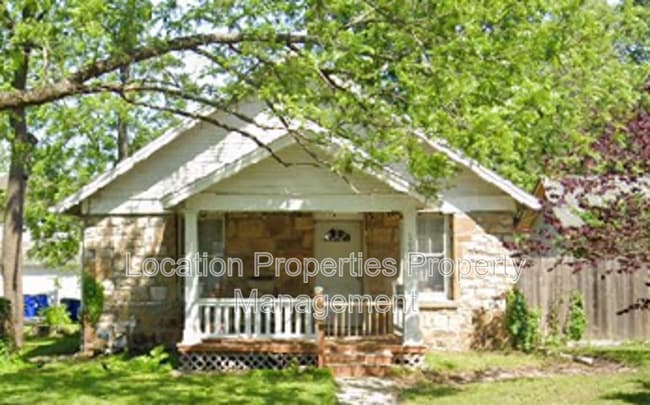 Building Photo - 1004 Rhode Island St