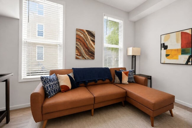 Photo - 2813 Gerard St Unidad SI ID1540075P