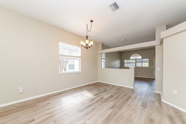 Photo - 6210 Blackberry Ln