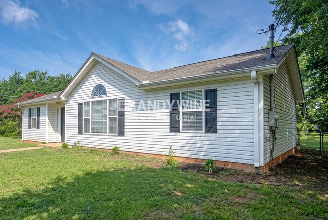Photo - 148 Helen Dr