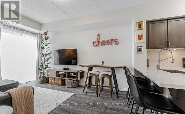 Photo - 630 Sauve St Unit 510