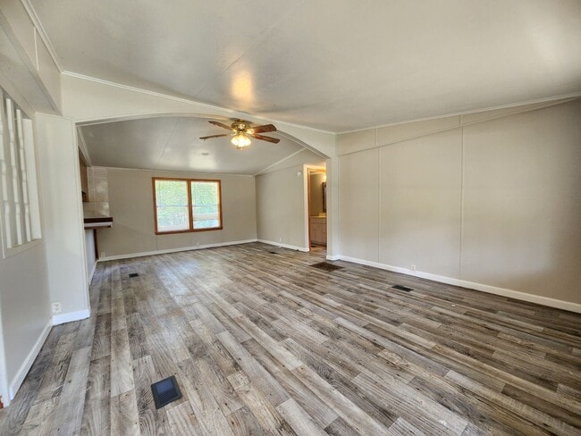 Photo - 3 bed, 2 bath on 1/3 Acre of FENCED land.