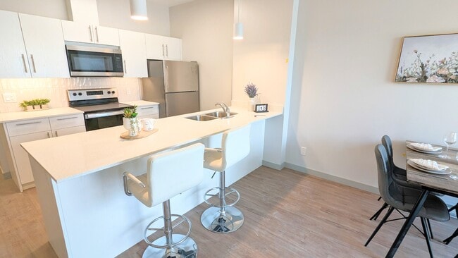 Building Photo - 1125 Pembina Hwy Unit 202